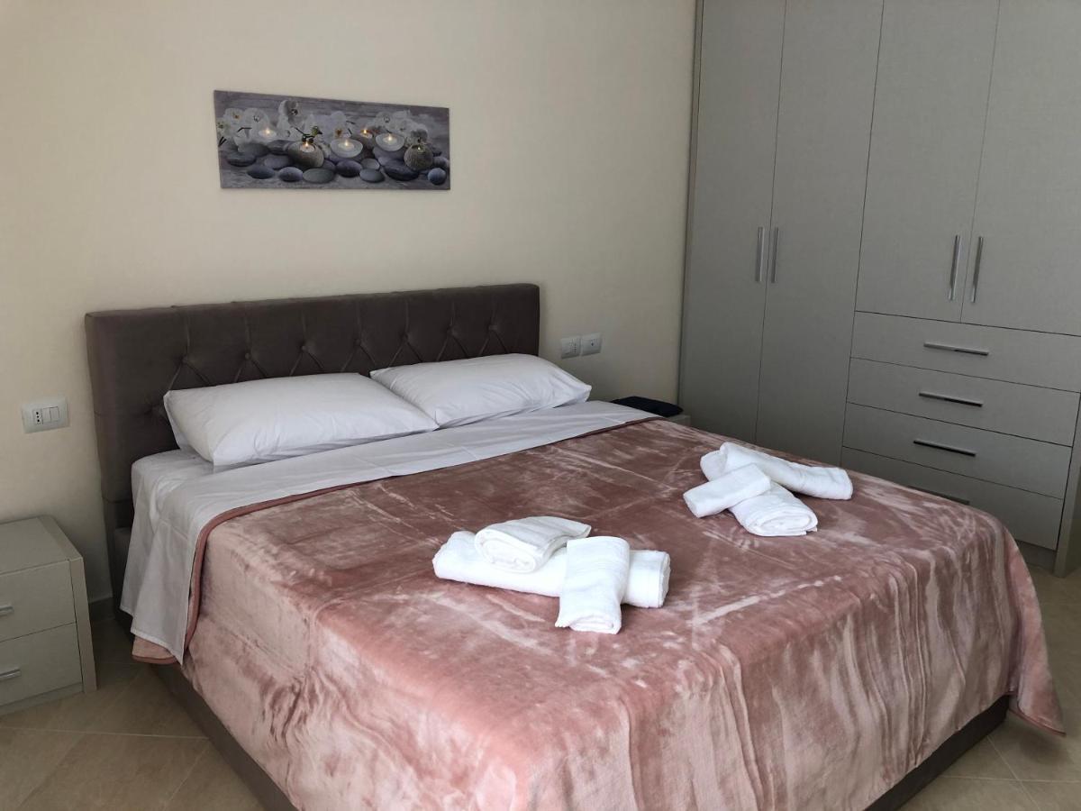 Rooftop Apartments Lungomare Vlorë Esterno foto