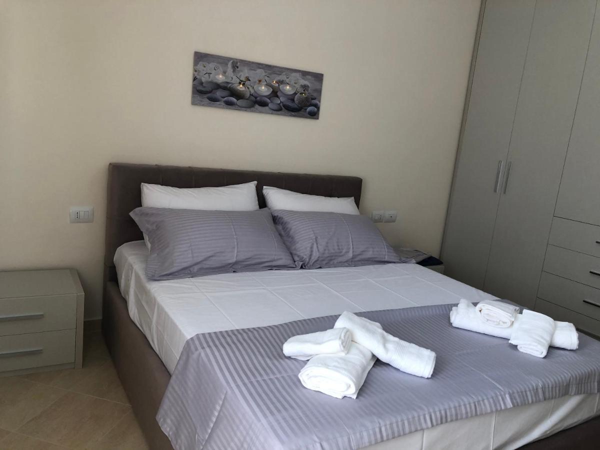 Rooftop Apartments Lungomare Vlorë Esterno foto