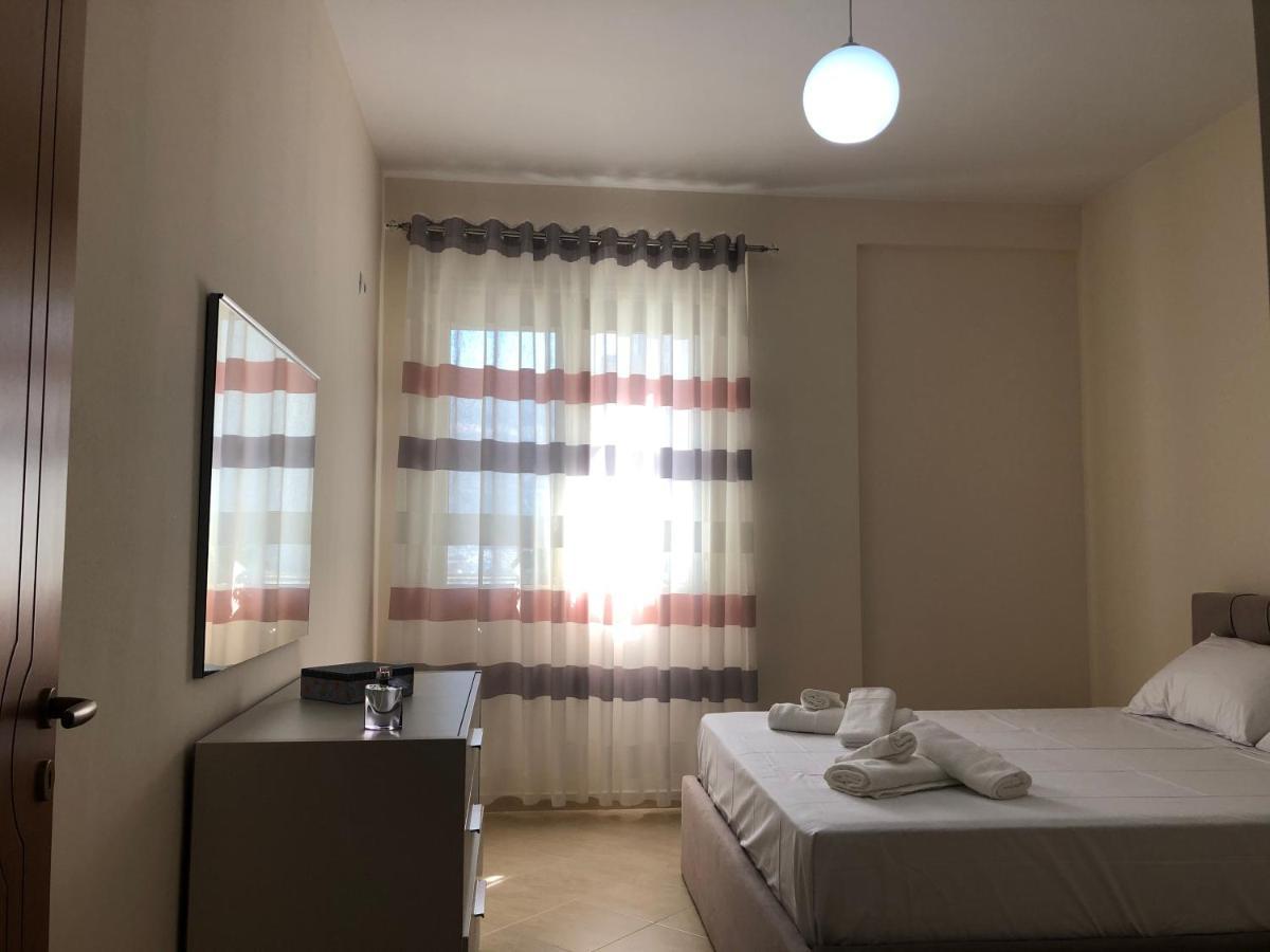 Rooftop Apartments Lungomare Vlorë Esterno foto