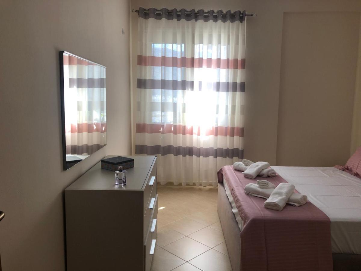 Rooftop Apartments Lungomare Vlorë Esterno foto